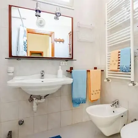 Apartamento 350m Dalla E Da *